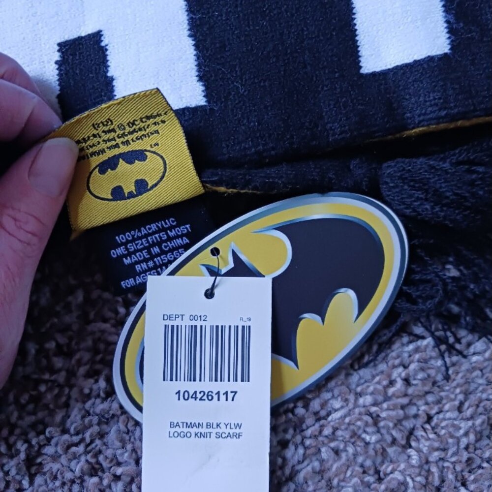 Batman scarf - Picture 2 of 5
